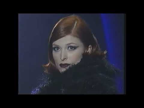 Mugler 98 f/w 'As Big As the Ritz' : corseted bodysuit and fur coat