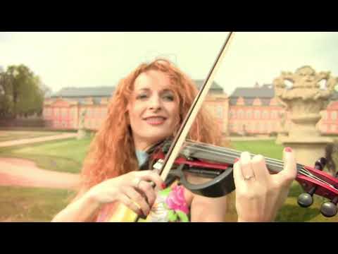 VIDEOCLIP - student work on the trio INFLAGRANTI 's HITMIX theme