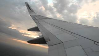 preview picture of video '✈ Ryanair | B737-8AS EI-DAL | FR3259 | NRN-STN | TakeOff from Düsseldorf Weeze ✈'