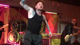 Download lagu Sex Pistols ft Frank Carter “Pretty Vacant” live at Bush Hall, London 13th Aug 2024 mp3
