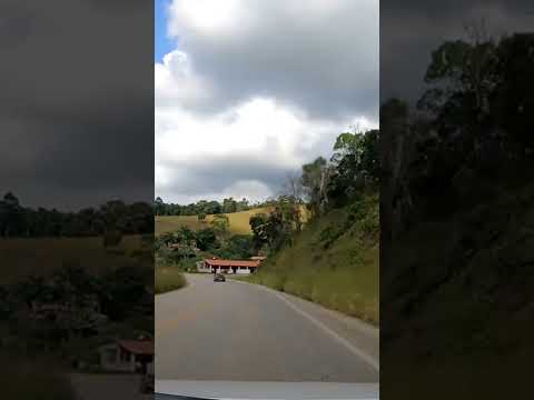 Viajando pelo interior.  #minasgerais #estrada #catasaltasdanoruega