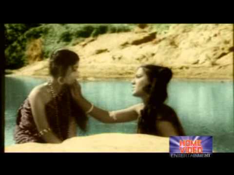 Trupti Das & Geeta Pattnaik-'Phurr-kina udi-galaa bani...' in 'Jajabara'(1975)