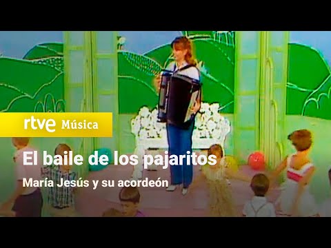 María Jesús y su acordeón - "El baile de los pajaritos" (La cometa blanca 1981)