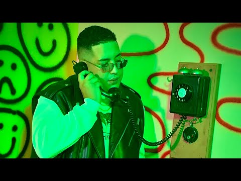 Modo Avión (Official Video)