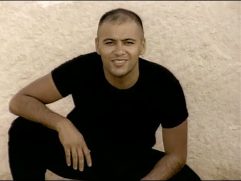 Ahmet Akkaya - Uzun İnce Bir Yoldayım (Official Video)