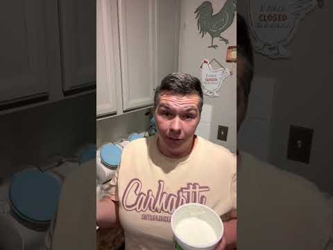 Making sour cream with 2 simple ingredients in 5 minutes or less!!  #madefromscratch