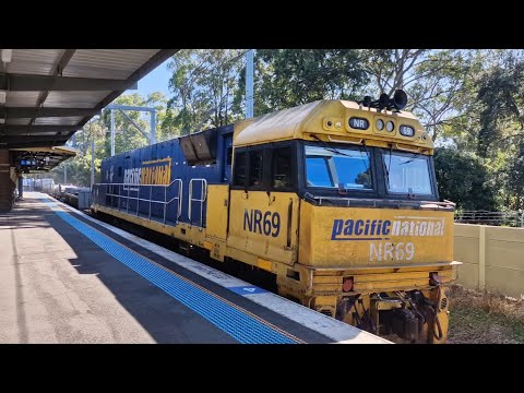 05/02/25 Pacific National Infrabuild Steel Train 4NY3 passing Beecroft