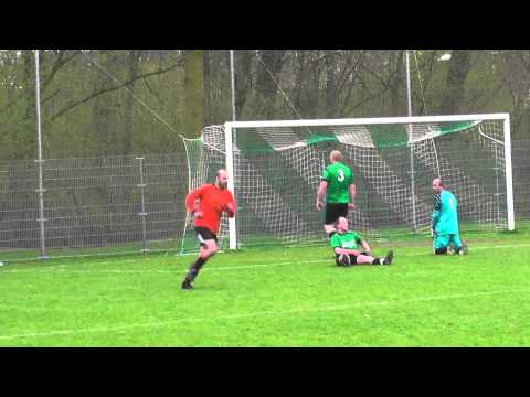 Opjestropdas.nl 11 april 2015 DSO Ultrajectum 2  - VV De Meern 8 com 3-2 Doelpunt Kasper (2-1)