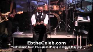 Musiq Soulchild performs songs from MusiqInTheMagiq