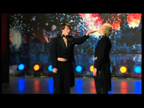 Slår in spik i näsan - Talang (TV4)