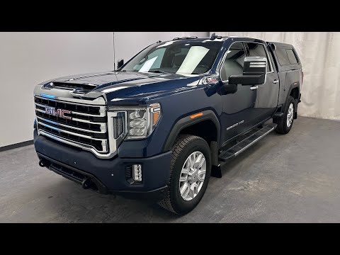 2023 GMC Sierra 2500HD 4WD Crew Cab Standard Box SLT in Blue for sale at Davis GMC Buick Lethbridge in Lethbridge, AB
