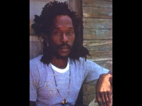 Prince Lincoln Thompson & The Royal Rasses - Revolutionary Man & Leigh Dread Version