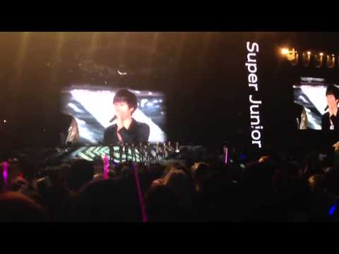 [Fancam] SMTBKK 121125 Hyukjae talk (in thai)