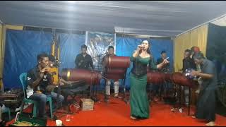 Download lagu Musik patrol ratu rengganis.Bojo loro voc.bunda Desi mp3
