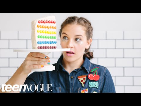 How to Perfectly Decorate a Rainbow Cake