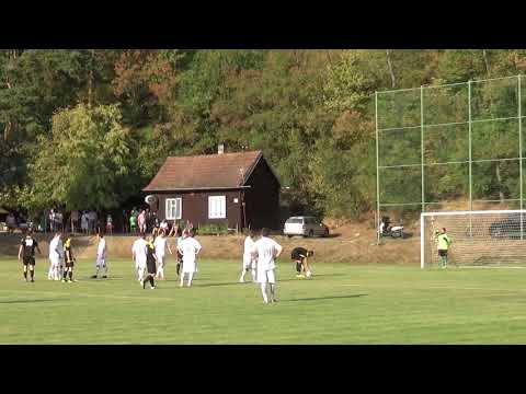 Sporná situace v utkání TJ Sokol Plumlov - TJ Sokol Čechovice