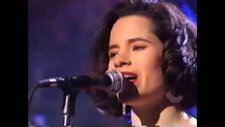 TO SIR WITH LOVE Natalie Merchant e Michael Stipe