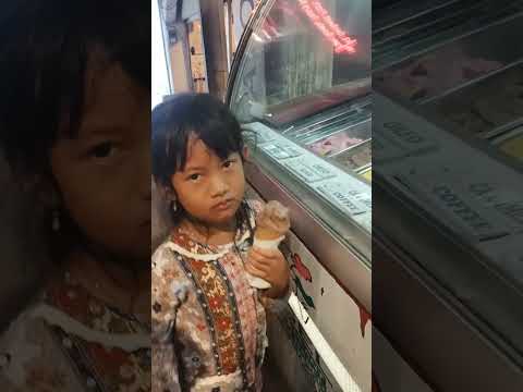 masih kurang puas maem ice-cream nya #fypシ゚viral #gelato #icecream