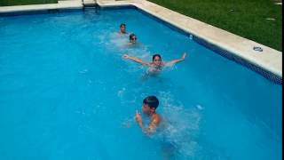 Saltando al agua (Slow Motion)