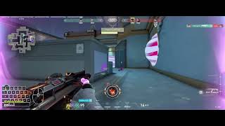 Spotlight Clip