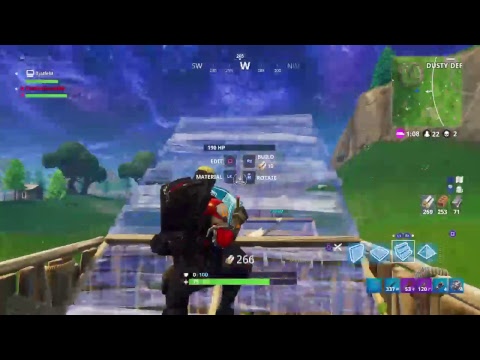 Spiller med ven, der spiller PC