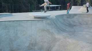 preview picture of video 'One Foot Ollie Up onto Disc - Laurel, MD'