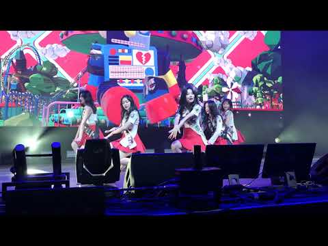 2019.02.07 Redmare Concert in LA - Red Velvet - Power Up (Fancam)
