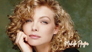 Download lagu Michelle Pfeiffer🔥 Stockings, Pantyhose, Tights, Bikini, Nylon, Lingerie, Bodysuit, Mini Skirt mp3