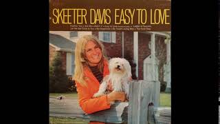 Let Me Get Close To You - Skeeter Davis