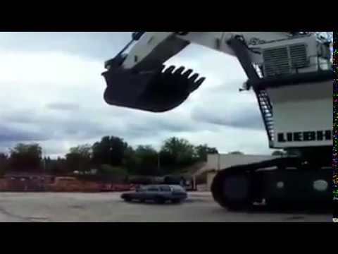 Macchina sommersa da 46 tonnellate di acqua! Ecco cosa succede!