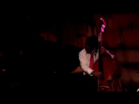 Jacky Terrasson Trio (ft Ben Williams) "Body and Soul/Beat it" @ New Morning (Paris)