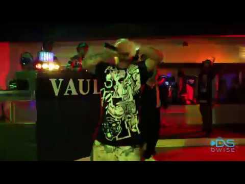 R.O.B and Mr. 910 (The Vault Performance)