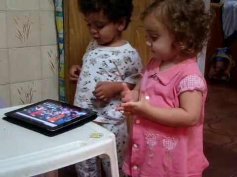 Caramujo e Saúva - Palavra Cantada (Betina Brayner e Pedro Mollon)