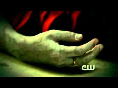 Vampire Diaries 3x10 - Klaus daggers Rebekah/Damon compels Jeremy to leave town