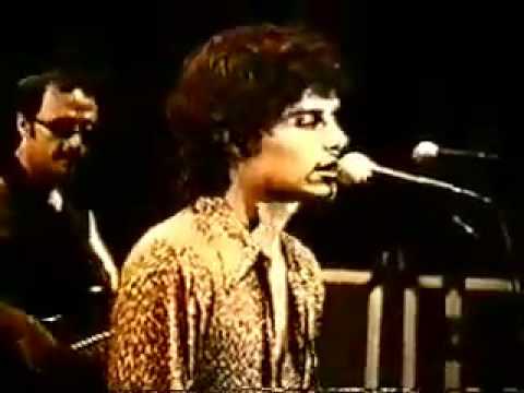 Me resfrié en Brasil (en vivo) - Arena Hash