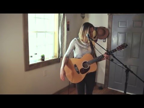 Charlotte Berg- Pirates (Little Cottage Acoustic Sessions)