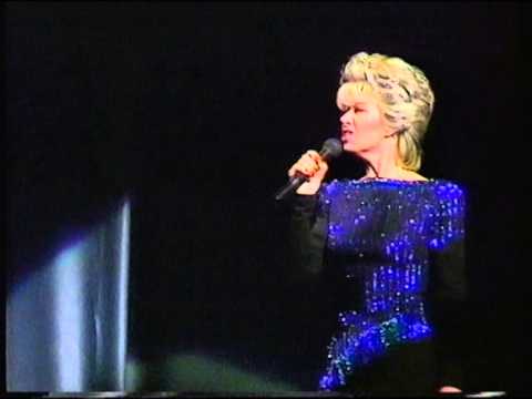 Elaine Paige In Concert - Royal Albert Hall - 1985