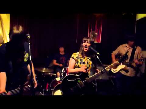 THE WENDY DARLINGS - Bobby Darin (Live @The Chameleon. Nottingham) (24-7-2014)