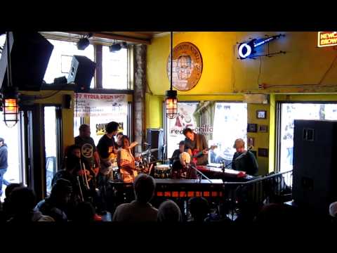 Raise 'Em Up Live at SXSW - Danny Chaimson & The 11th Hour