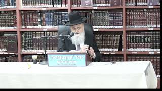 הרב אהרן בוטבול  : הלכות סעודות שבת -  רצה והחליצנו . (כולל חזון עובדיה) - התמונה מוצגת ישירות מתוך אתר האינטרנט יוטיוב. זכויות היוצרים בתמונה שייכות ליוצרה. קישור קרדיט למקור התוכן נמצא בתוך דף הסרטון