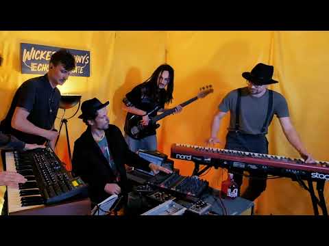 Wicked and Bonny's Echo Syndicate - Free Space Part 1/2 - Yellow Room Session