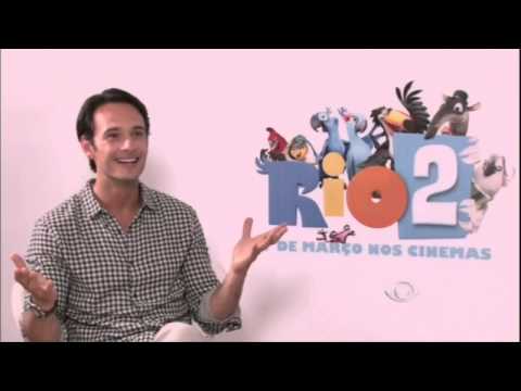 Rafinha Bastos "entrevista" Rodrigo Santoro - Agora é Tarde - 18/03/2014