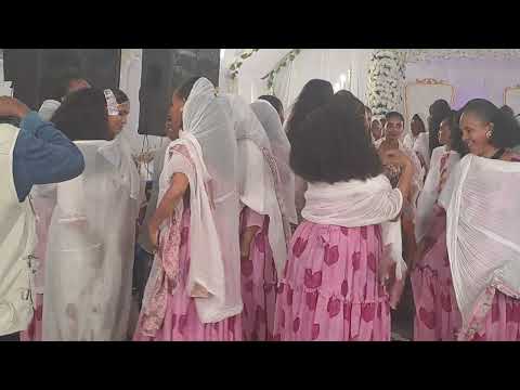 ጆን ገ/መስቀል  -ዕምበባ ዕረ - መርዓ መቐለ ላጪ ይበል ዘበለ ውራይ  Jhone Geremeskel - Embeba Ere #duet #live #wedding