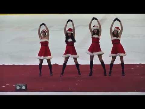 Středisko volného času Znojmo, vánoční vystoupení lektorek 26.12.2015