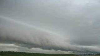 preview picture of video 'June 9, 2008 Shelf Cloud Time Lapse'