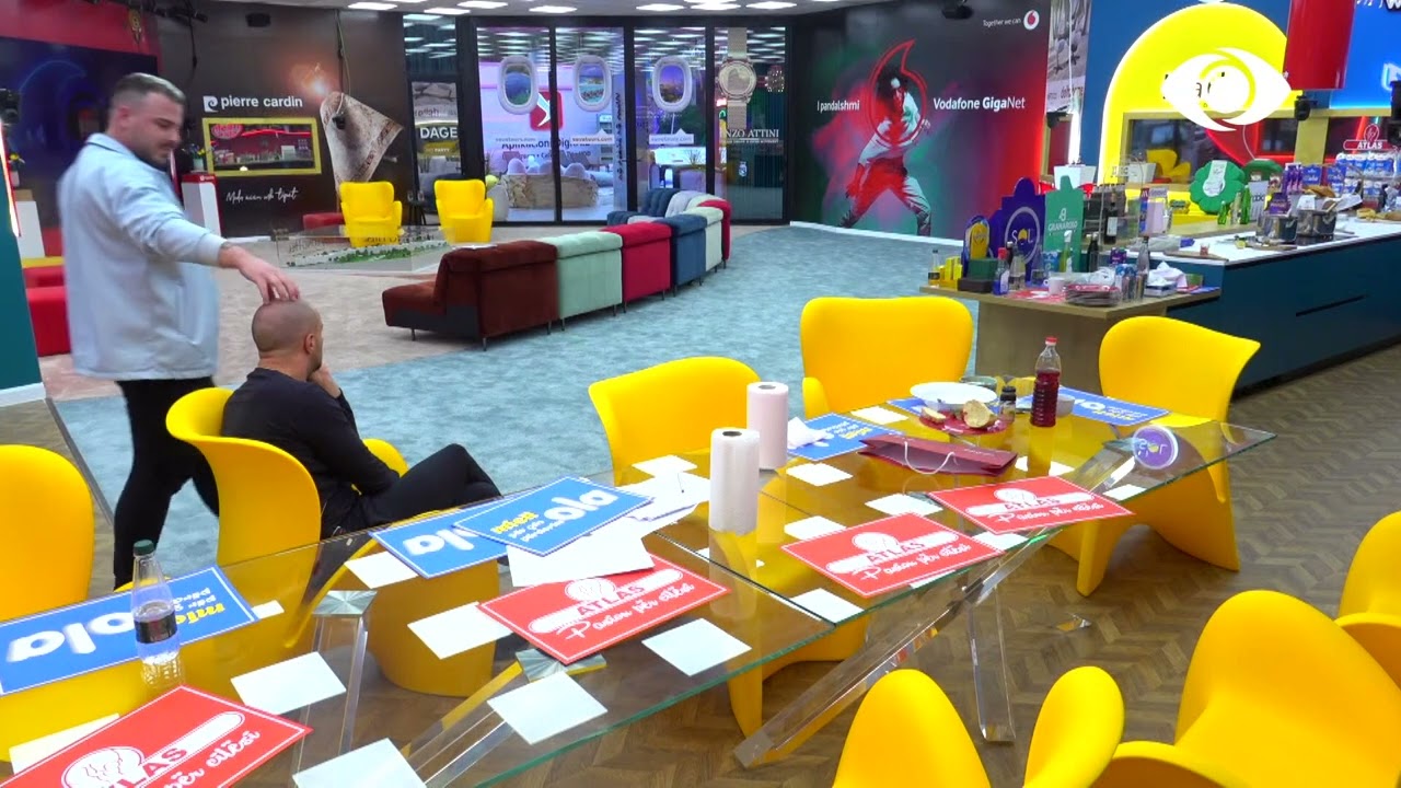 Nëse preket 4-ja prekem dhe unë/ Luizi bisedon me Ronaldon