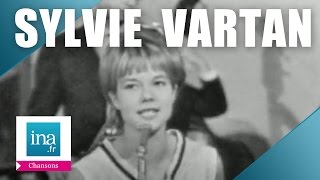 Sylvie Vartan "Let's twist again" (live officiel) | Archive INA