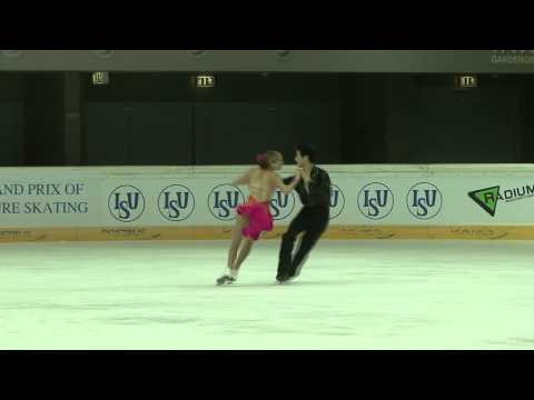18 M. EDWARDS / Z. PANG (CAN) - ISU JGP Austria 2011 Junior Ice Dance Short Dance