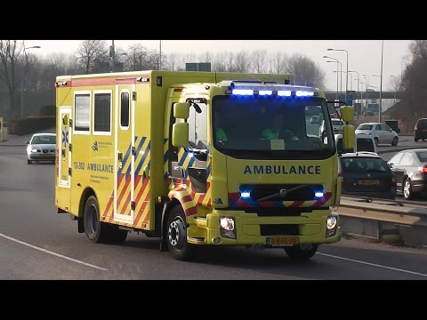 Compilatie 21X Micu 13-301 en 13-302 met Spoed van Ambulance Amsterdam