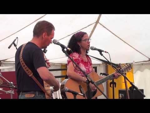Wendy Arrowsmith & Paul Arrowsmith @Moira Furnace Folk Festival 2014